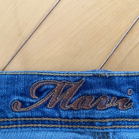 MAVI Shorts - like New! ✨ - Picture 3 of 5